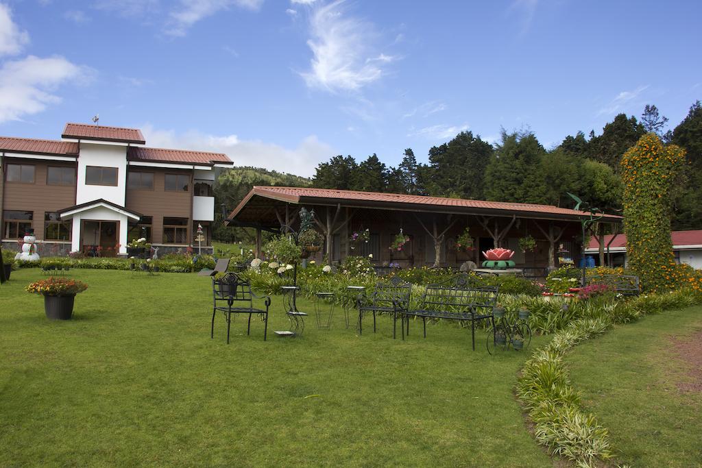 Altura Hotel Poasito Kültér fotó